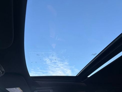 Used 2024 Ford Expedition Platinum image 22