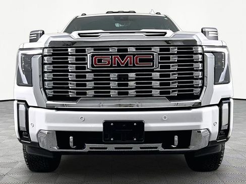 Certified 2025 GMC Sierra 2500 Denali w/ Denali Reserve Package AWD/4WD image 2