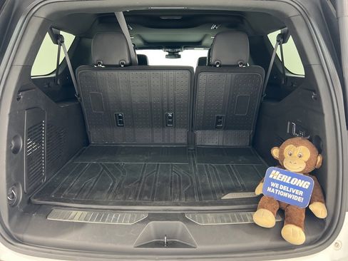 Used 2023 Chevrolet Suburban RST w/ Luxury Package image 26