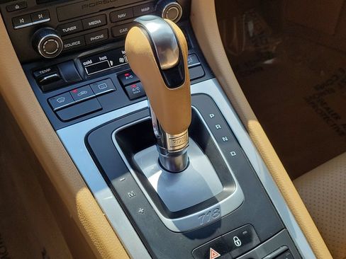 Certified 2017 Porsche 718 Boxster RWD image 29