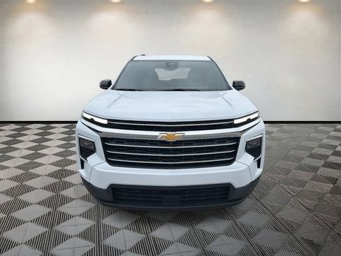 New 2026 Chevrolet Traverse LT w/ Driver Confidence Package image 2