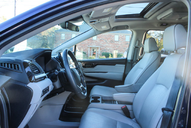 Used 2024 Honda Odyssey Elite image 13
