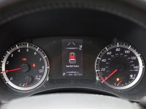 Used 2022 Toyota Highlander LE image 16