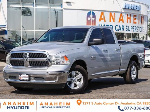 Used 2017 RAM 1500 Classic SLT image 1