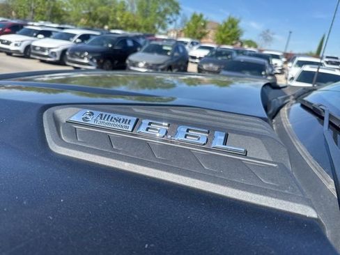 Used 2024 Chevrolet Silverado 2500 Custom w/ Custom Value Package AWD/4WD image 8