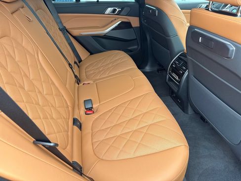 New 2026 BMW X5 xDrive40i w/ M Sport Package AWD/4WD image 16