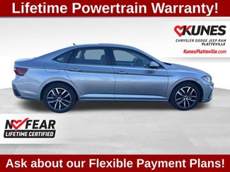 Used 2025 Volkswagen Jetta SE video 2