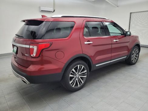 Used 2017 Ford Explorer Platinum image 10