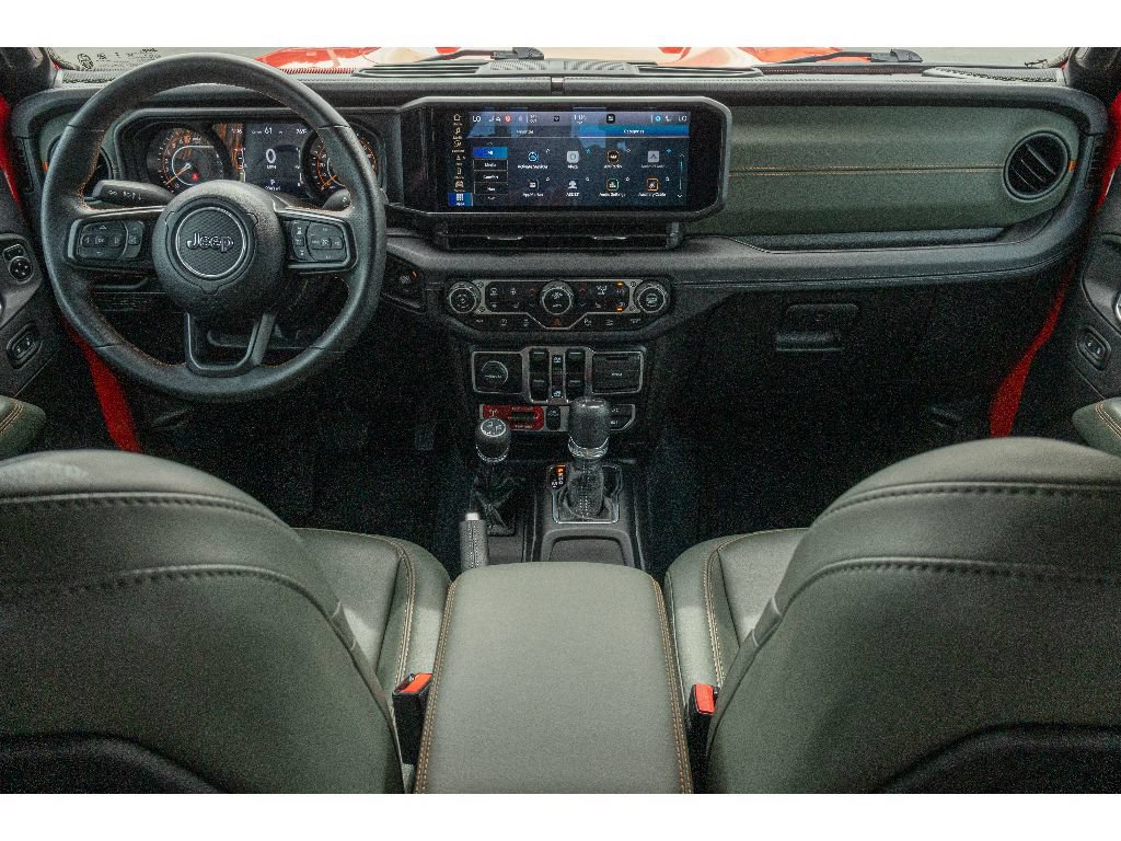 Used 2024 Jeep Gladiator Mojave AWD/4WD image 12