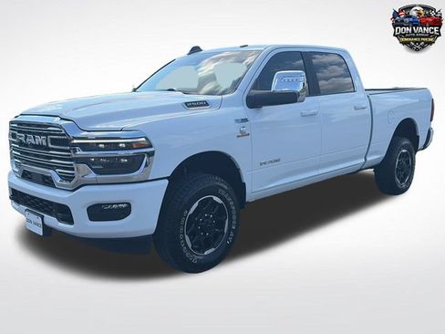 Used 2026 RAM 2500 Laramie AWD/4WD image 1