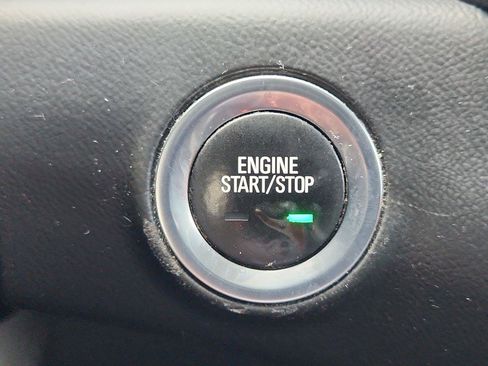 Used 2020 GMC Terrain SLE w/ Driver Convenience Package FWD image 16