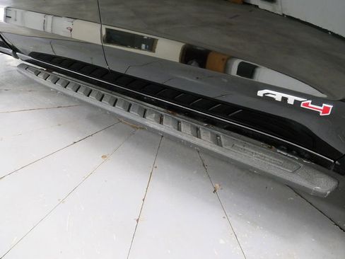 Used 2022 GMC Sierra 1500 AT4 w/ AT4 Premium Package image 37