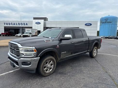 Used 2022 RAM 2500 Laramie AWD/4WD image 4