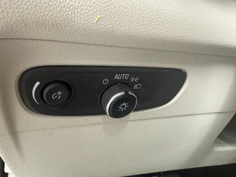 Used 2023 Buick Envision Preferred FWD image 15