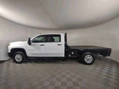 Used 2024 Chevrolet Silverado 2500 W/T w/ WT Fleet Convenience Package image 4