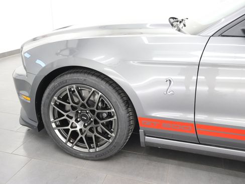 Used 2013 Ford Mustang Shelby GT500 RWD image 37