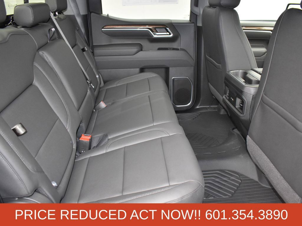 Used 2026 Chevrolet Silverado 1500 RST w/ All Star Edition Plus AWD/4WD image 21