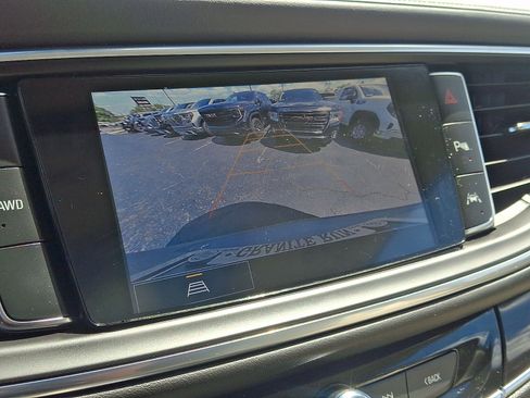 Used 2023 Buick Enclave Essence w/ Experience Buick Package AWD/4WD image 18