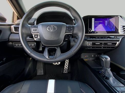 Certified 2025 Toyota Camry SE w/ Convenience Package FWD image 6