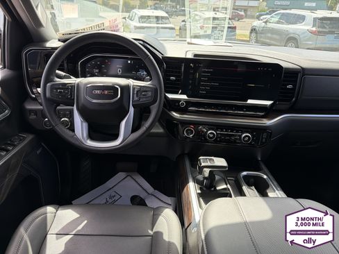 Used 2023 GMC Sierra 1500 SLT w/ SLT Premium Package RWD image 12