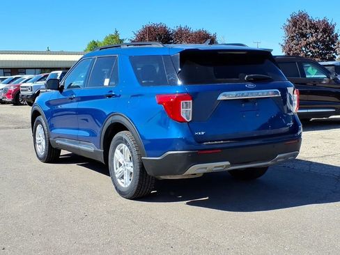 Certified 2023 Ford Explorer XLT w/ Equipment Group 202A AWD/4WD image 3