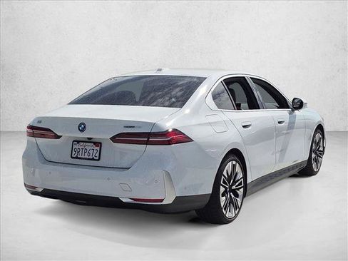 Certified 2024 BMW i5 eDrive40i w/ M Sport Package RWD image 5