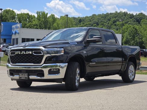New 2026 RAM 1500 Big Horn AWD/4WD image 16