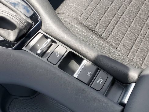 New 2027 Honda HR-V LX image 23