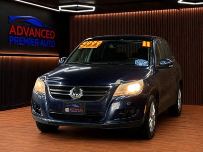 Used 2011 Volkswagen Tiguan SE