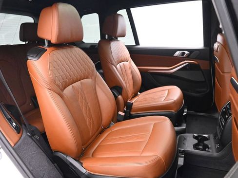 Used 2024 BMW X7 M60i w/ Executive Package AWD/4WD image 19
