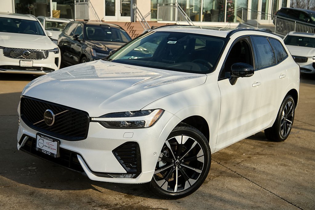 New 2026 Volvo XC60 B5 Plus w/ Climate Package AWD/4WD image 4