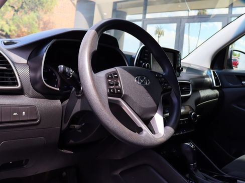 Used 2020 Hyundai Tucson SE FWD image 34