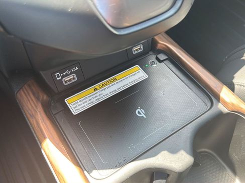 Used 2020 Honda CR-V Touring image 29