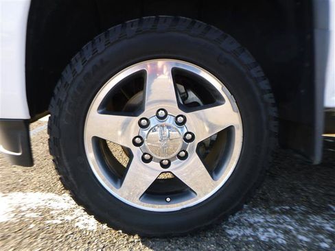 Used 2016 GMC Sierra 2500 SLT w/ All-Terrain HD Package image 22