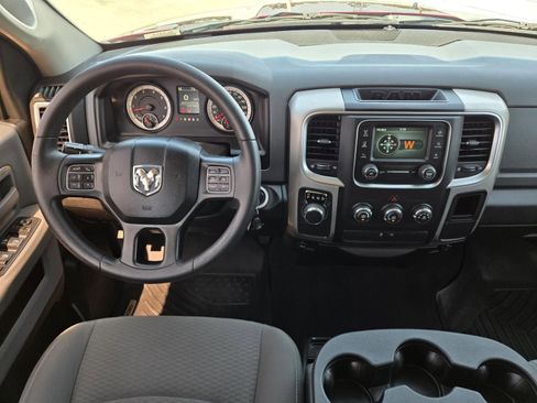 Used 2020 RAM 1500 Classic SLT RWD image 9