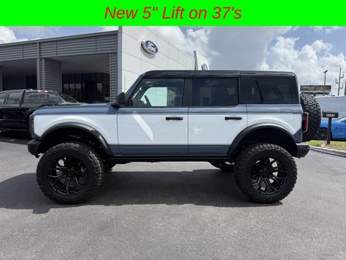 Used 2025 Ford Bronco Badlands AWD/4WD image 7
