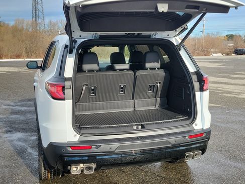 New 2026 GMC Acadia AT4 w/ Luxury Package image 16