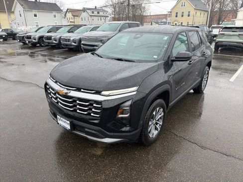 New 2026 Chevrolet Equinox LT w/ Convenience Package II AWD/4WD image 2