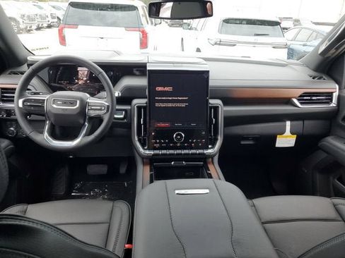 New 2026 GMC Yukon XL Denali w/ Sun & Power Step Package AWD/4WD image 12