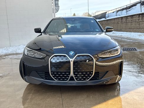 Certified 2023 BMW i4 eDrive35 w/ Premium Package image 2
