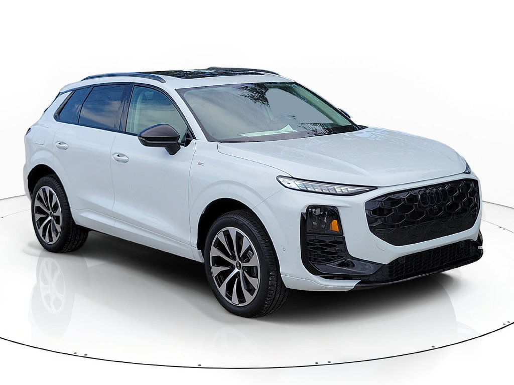 New 2026 Audi Q3 quattro 2.0T AWD/4WD image 1