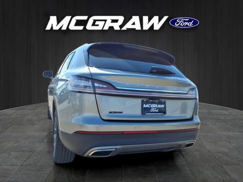 Used 2023 Lincoln Nautilus Reserve AWD/4WD image 19
