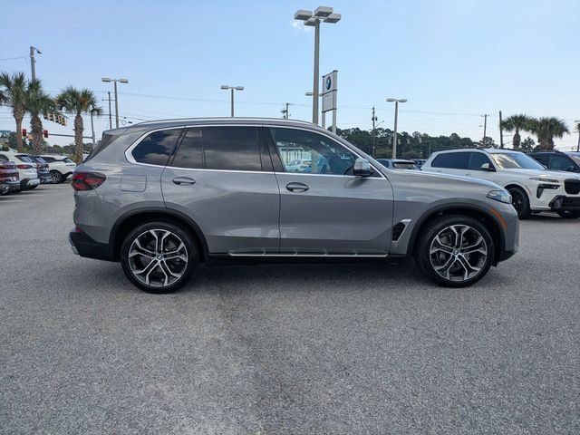 Used 2026 BMW X5 xDrive40i w/ Climate Comfort Package AWD/4WD image 4