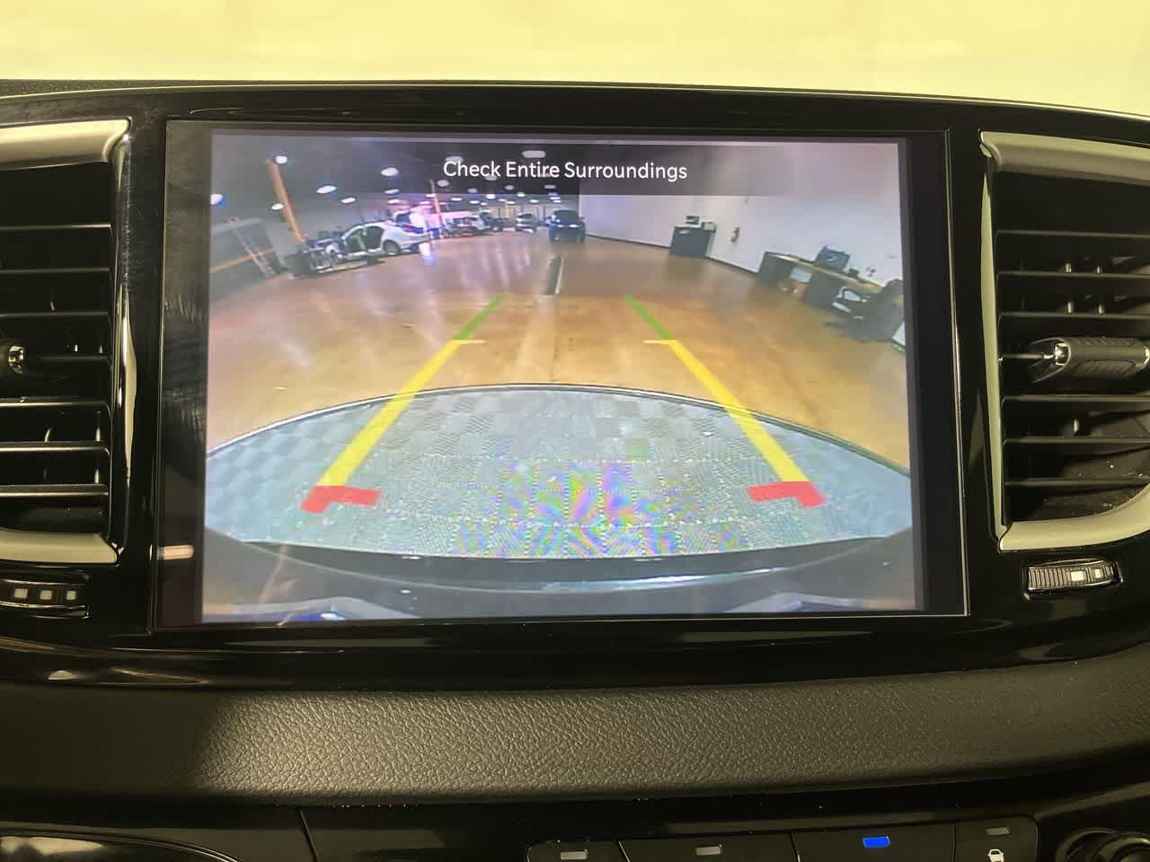 Used 2025 Chrysler Pacifica Select FWD image 19