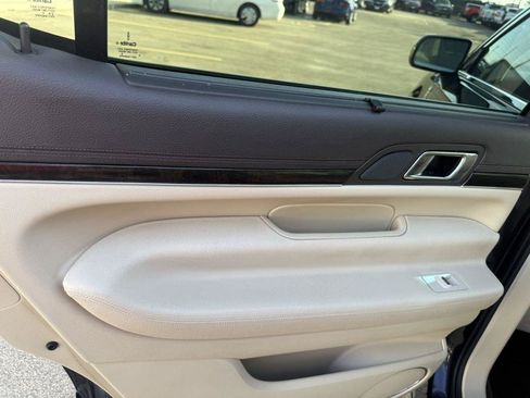 Used 2014 Lincoln MKT AWD w/ Equipment Group 201A image 12