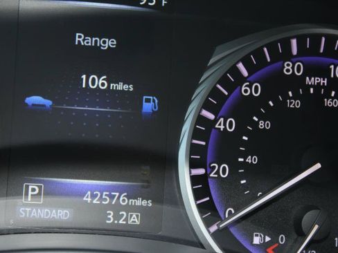 Used 2015 INFINITI Q50 Premium w/ Navigation Package AWD/4WD image 31