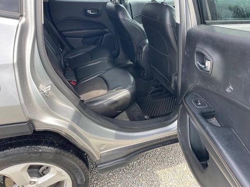 Used 2019 Jeep Compass Latitude w/ Popular Equipment Group AWD/4WD image 13