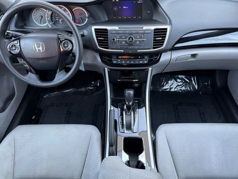Used 2016 Honda Accord LX image 3