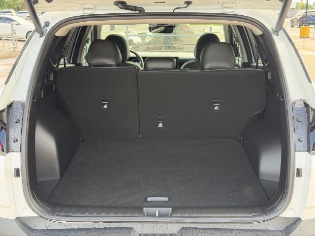 Used 2026 Hyundai Tucson Limited FWD image 28