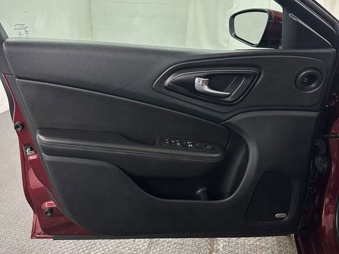 Used 2016 Chrysler 200 S w/ Navigation & Sound Group I image 8